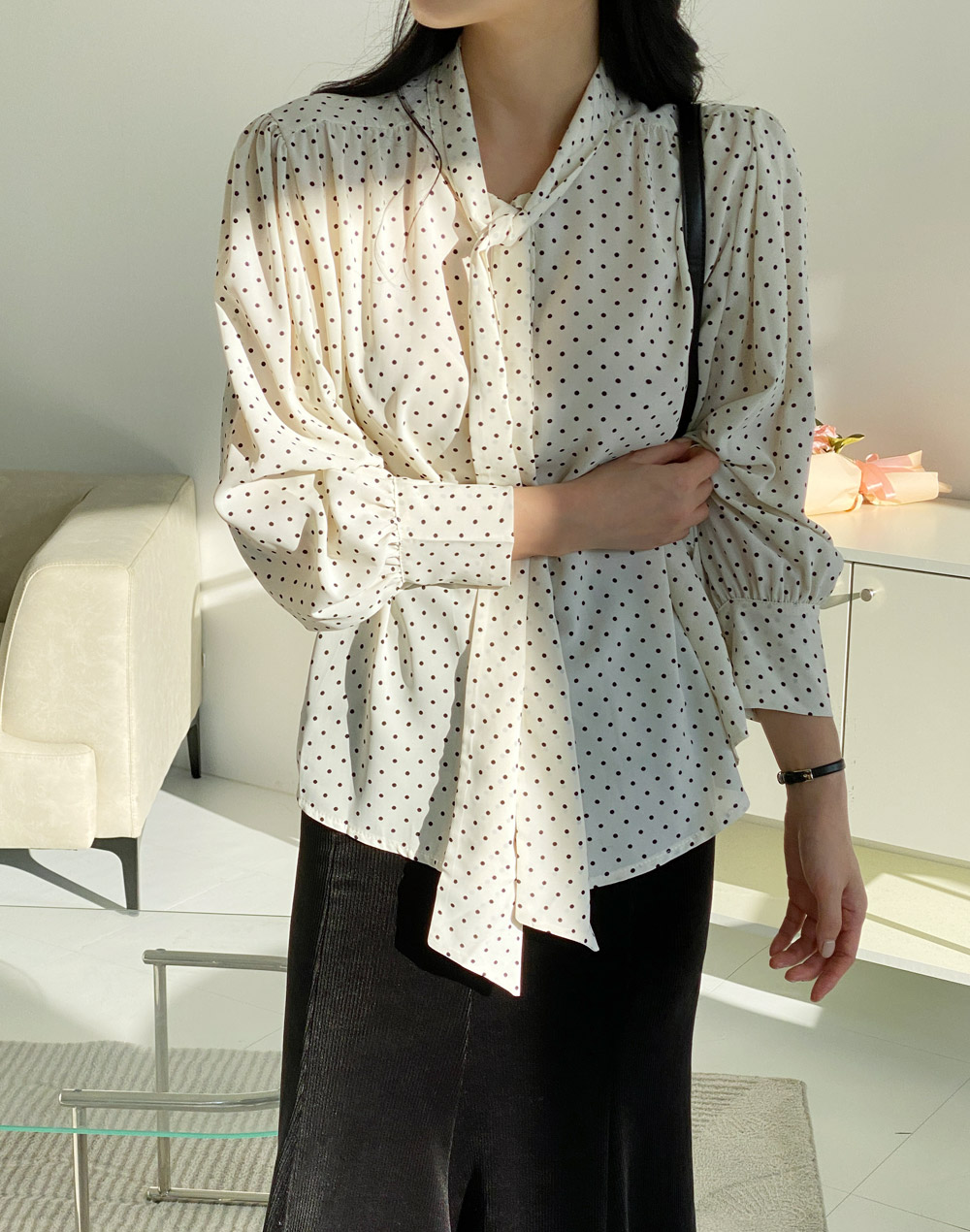 ハイネックドットリボンパフブラウス | DHOLIC | 詳細画像4