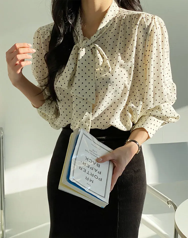 ハイネックドットリボンパフブラウス | DHOLIC | 詳細画像1