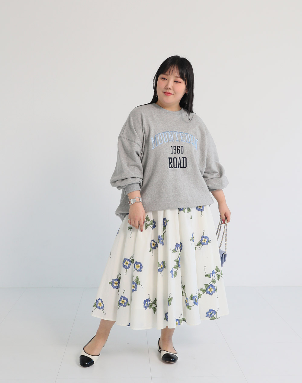 配色MOUNTEDEN刺繍スウェット | DHOLIC | 詳細画像4