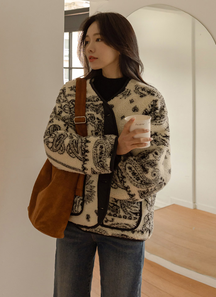 キルト裏地ペイズリー柄ボアジャケット | レディースファッション通販