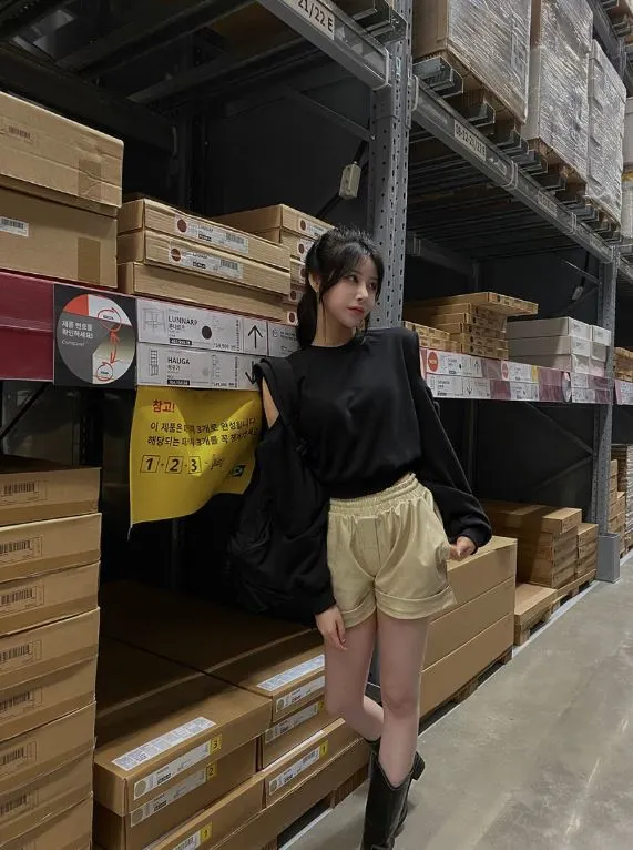 レザー調ロールアップショートパンツ | レディースファッション レザー調ロールアップショートパンツ | レディースファッション