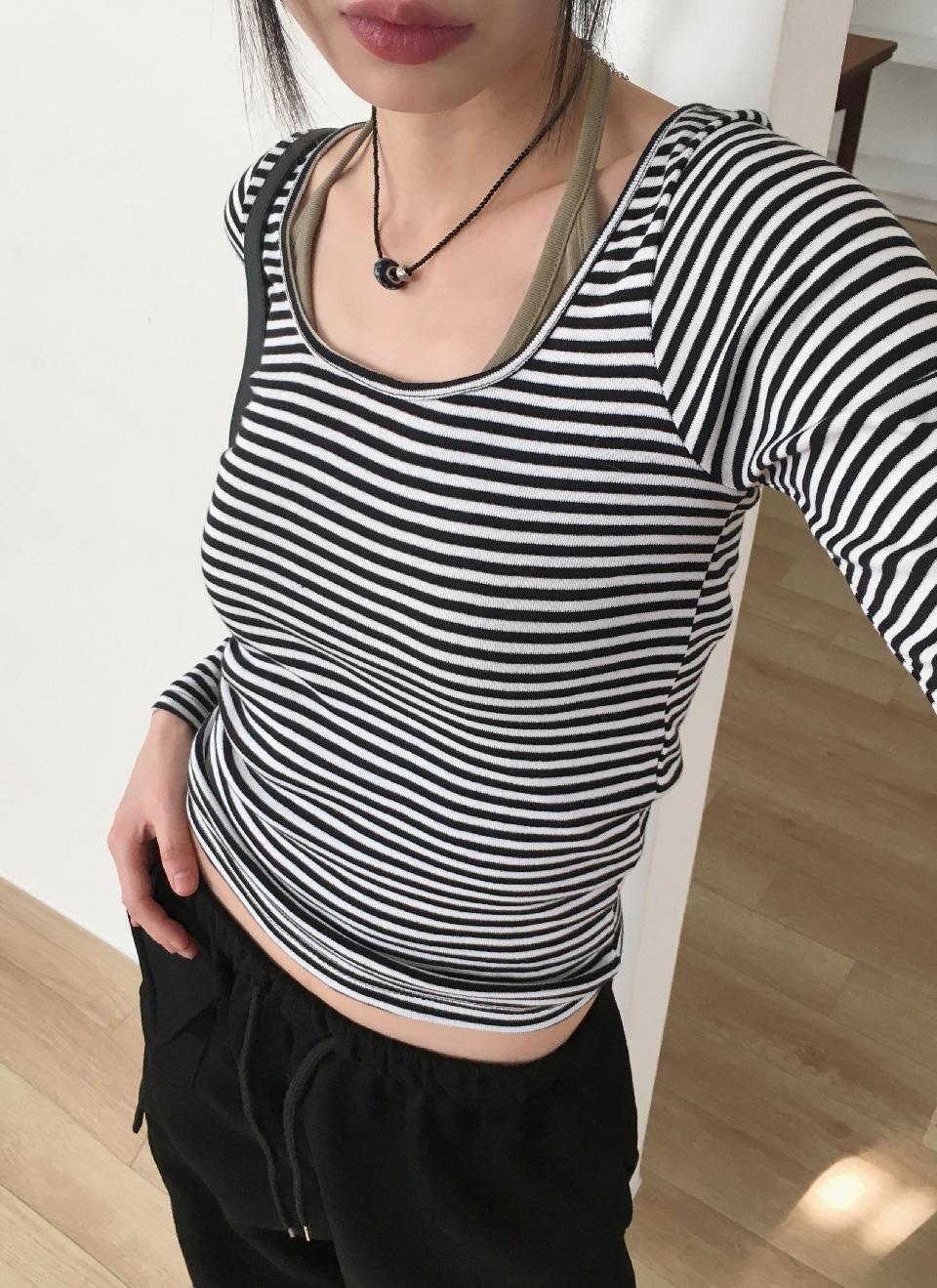 ボーダークロップド長袖Tシャツ | レディースファッション通販 - DHOLIC