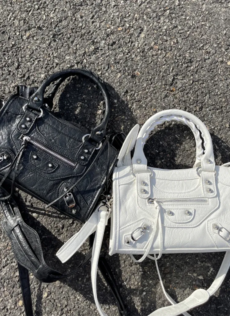 ミラー付2WAYエコレザースタッズバッグ | yefit | 詳細画像1