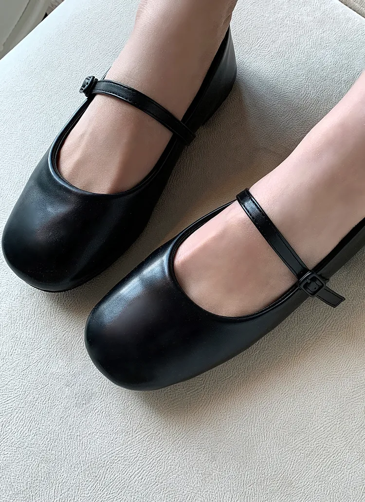 ネブローニ レースメリージェーンフラットシューズ新品 作り出す