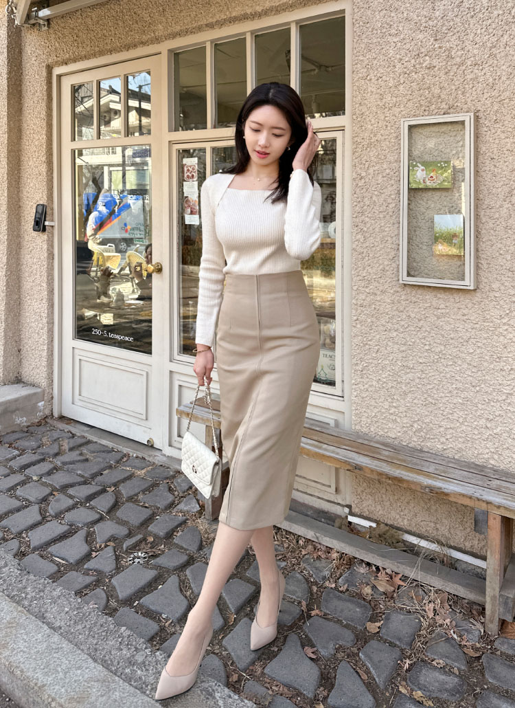 センターラインストレートスカート | レディースファッション通販 - DHOLIC