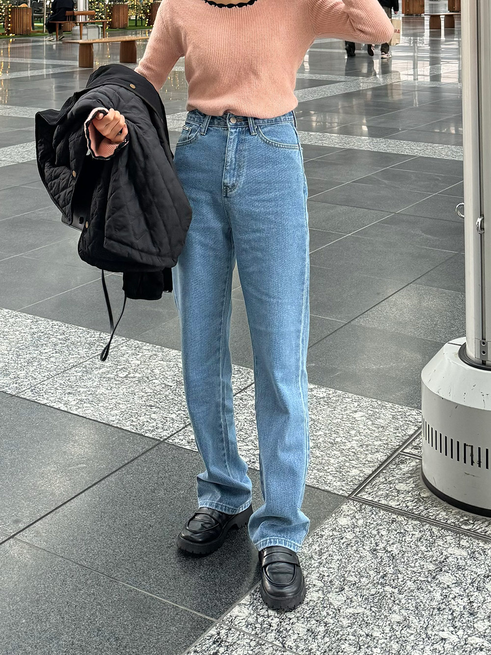 フェイクレザーパッチストレートデニムパンツ | 詳細画像3