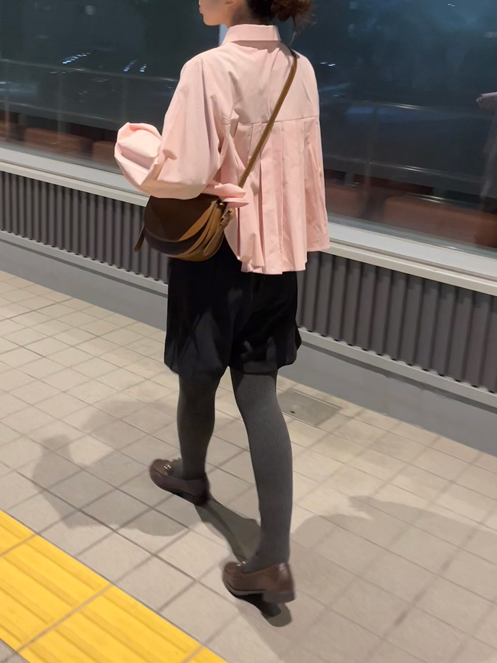 ハーフムーンフェイクレザーバッグ | 詳細画像7