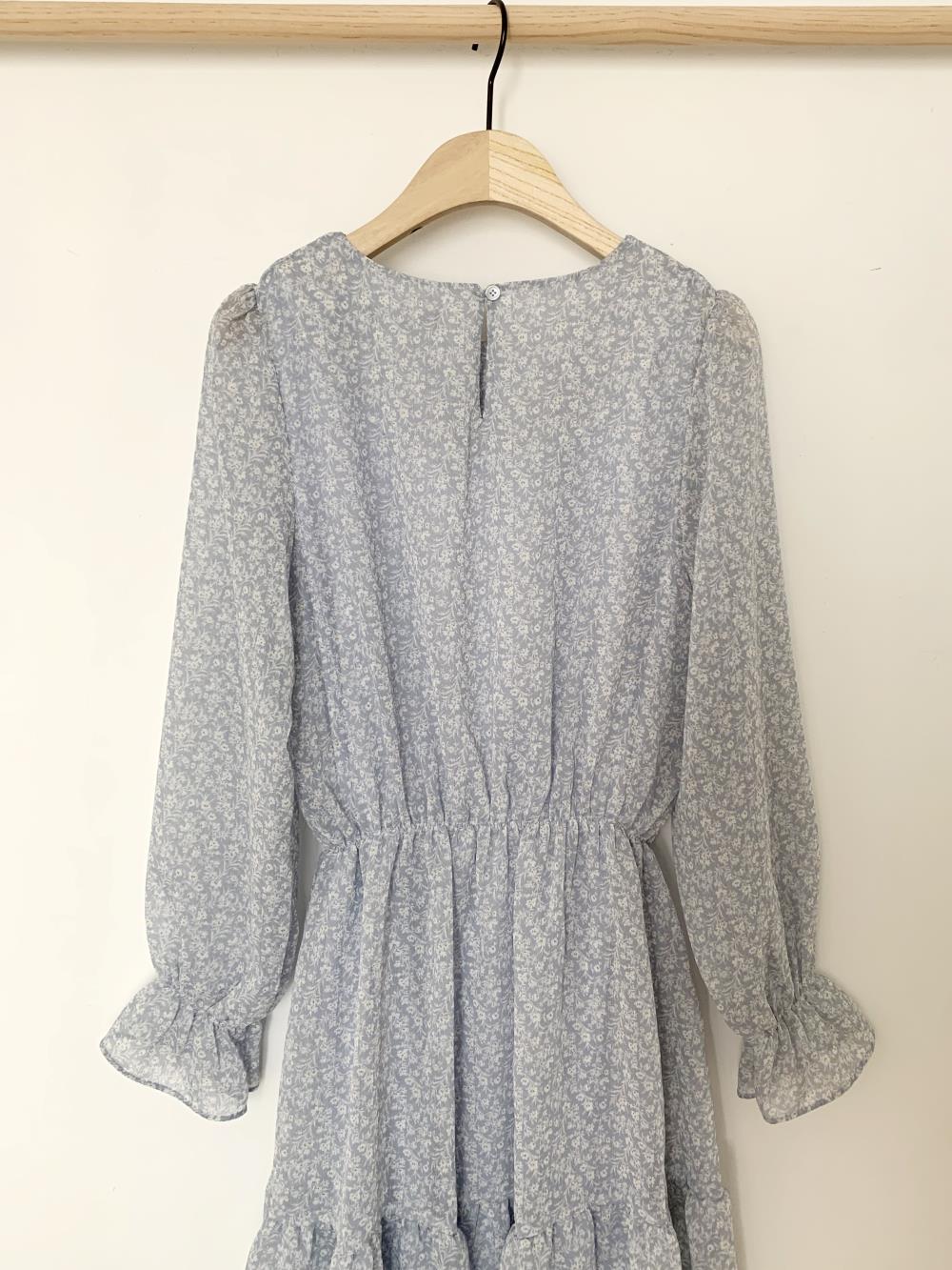 floralフレアミニワンピース フラワープリントフレアミニワンピース V4623A | Lily Boutique
