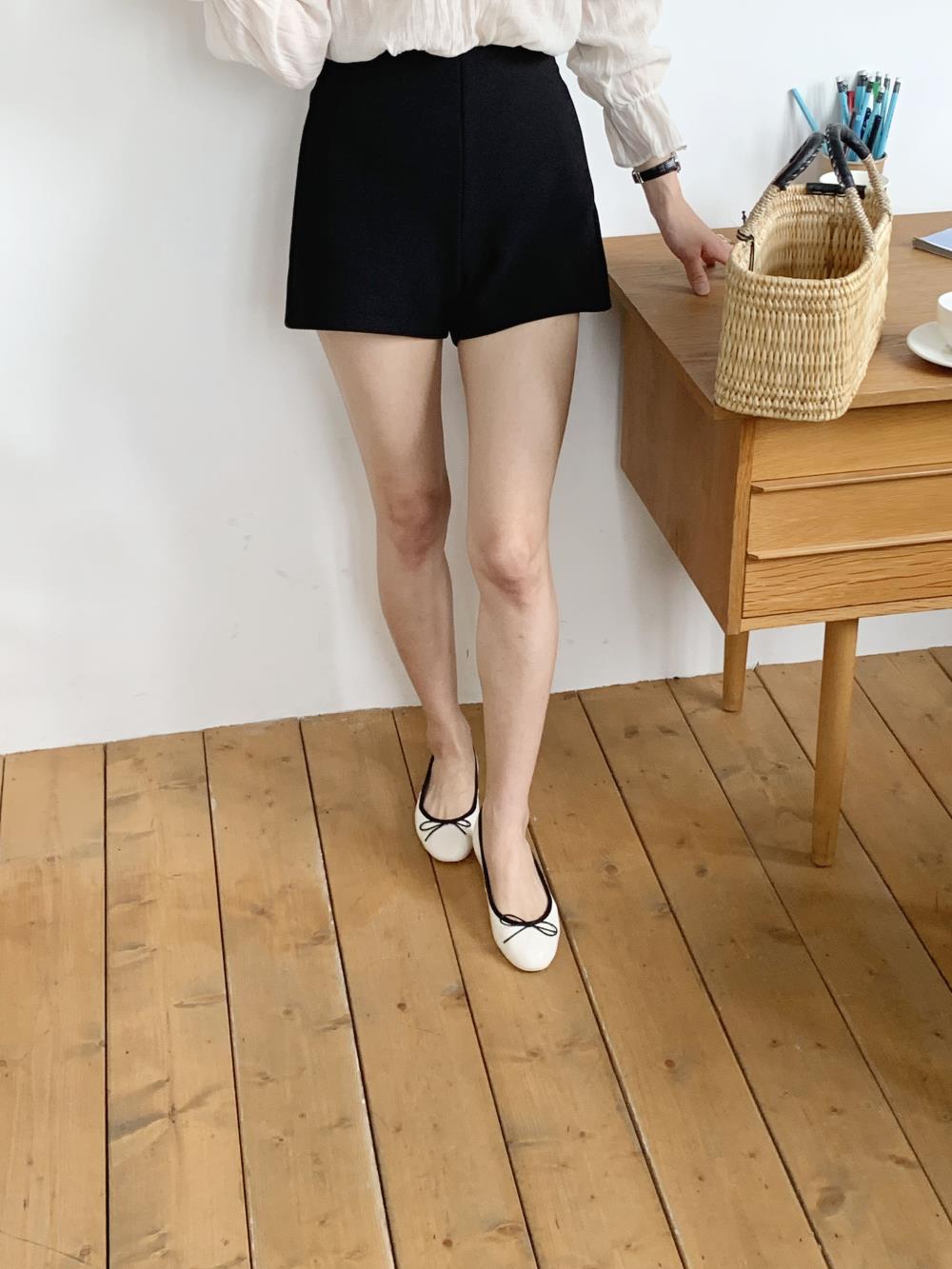 ボタンレスヒップダーツショートパンツ | 詳細画像9