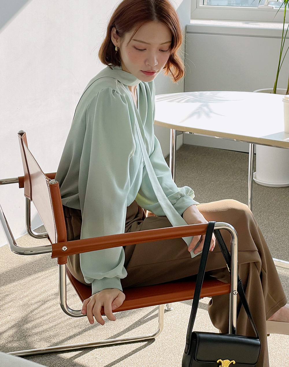 ストラップ付Vネックパフブラウス | DHOLIC | 詳細画像13