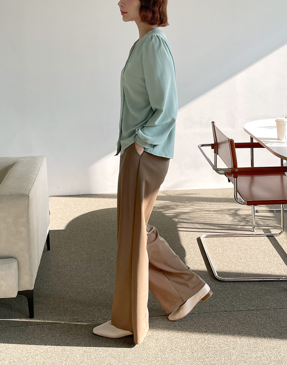 ストラップ付Vネックパフブラウス | DHOLIC | 詳細画像15