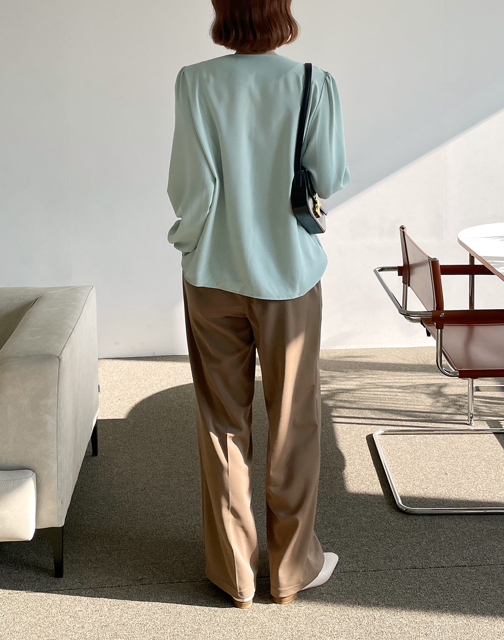 ストラップ付Vネックパフブラウス | DHOLIC | 詳細画像16