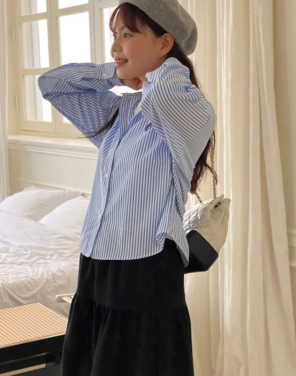 極美品 miu miu ストライプ クロップドシャツ S 即日発送！ 国内発】MIU MIU クロップド ストライプ コットン シャツ