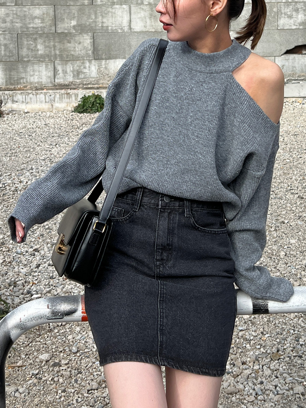 カシミヤ混カットアウェイショルダーニット | レディース
