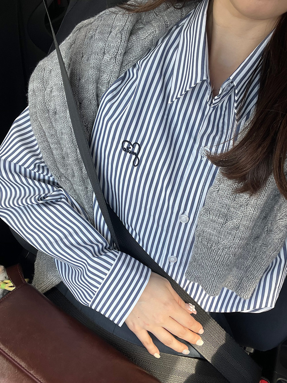 ハート刺繍ポイントストライプシャツ・t289027