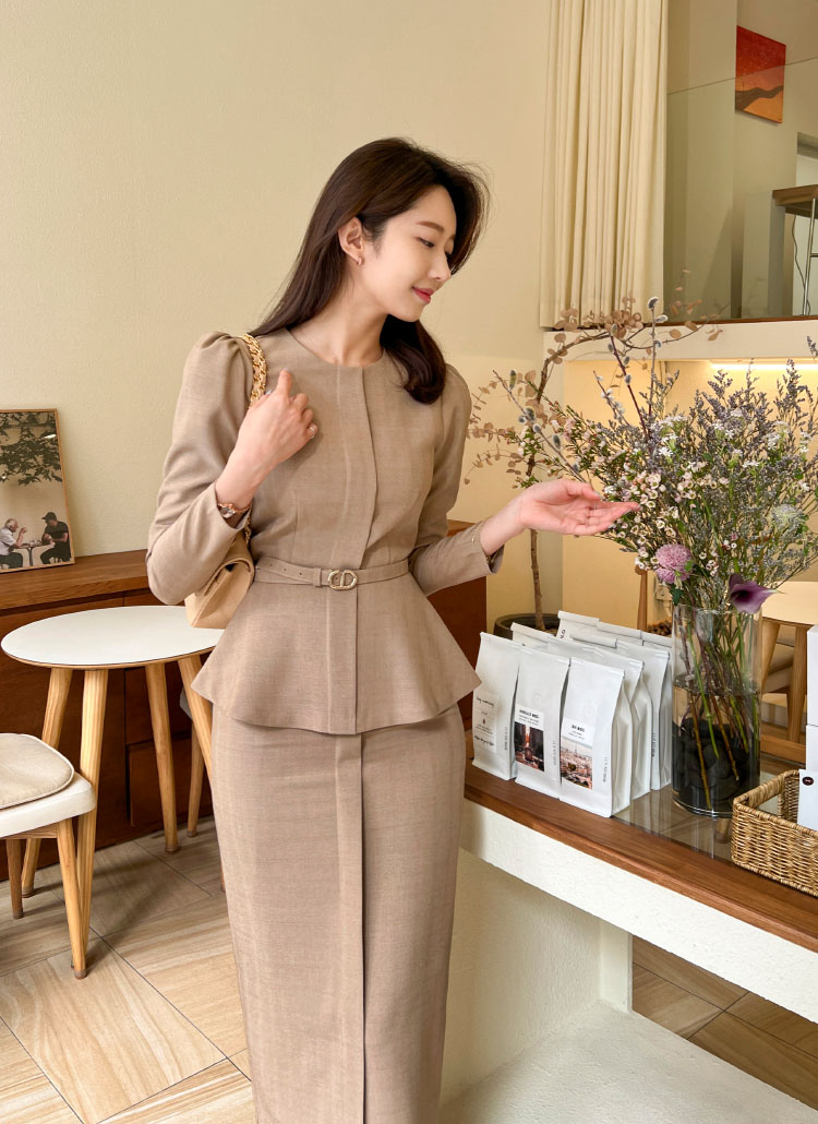 ベルト付ペプラムブラウス&スリットスカートSET | レディース