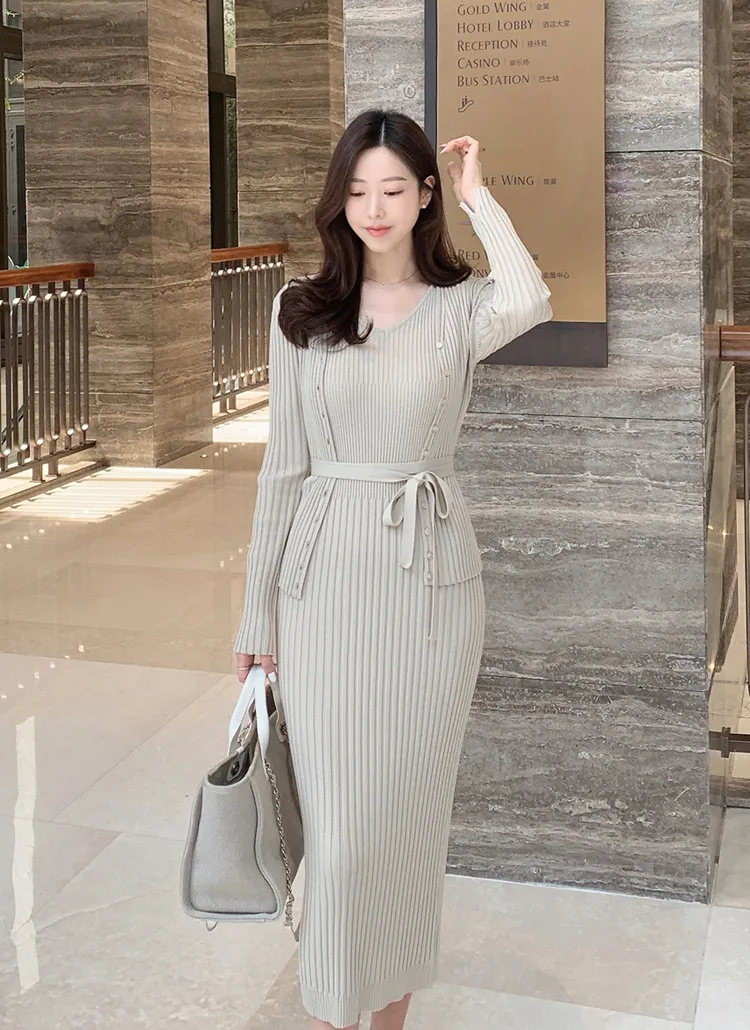 Vネックリブノースリニットワンピース(ベージュ)・p650555 【美品  