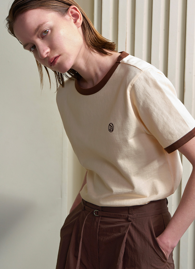 【24SS NEW】ANTEPRIMA_women /刺繍入り ジャージーTシャツ /2色 24SS NEW】ANTEPRIMA_women /刺繍入り ジャージーTシャツ /2色