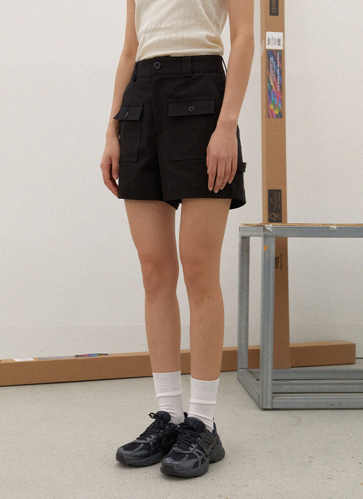 フラップポケットショートパンツ(black) | レディースファッション通販