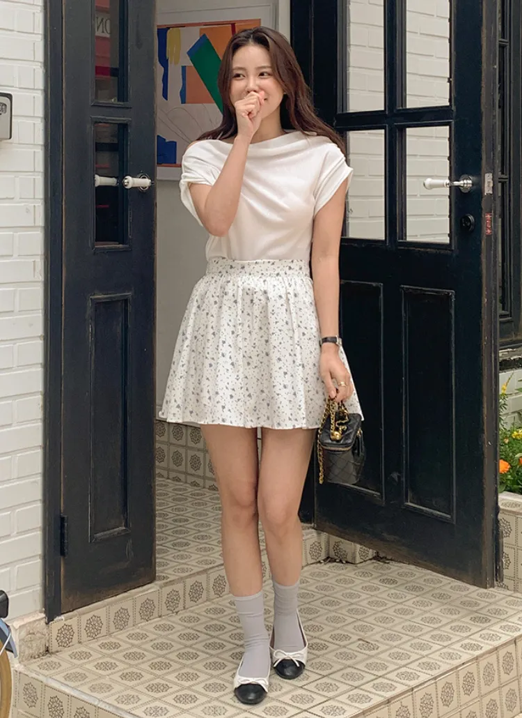 小花柄ミニフレアスカート | レディースファッション通販 - DHOLIC 