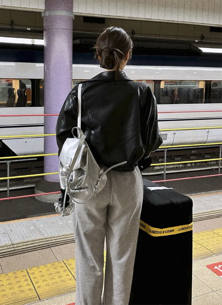 グロッシーストラップバックパック | yefit | 詳細画像1