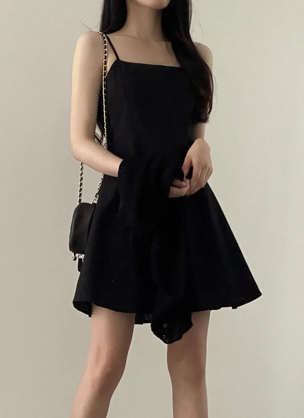 Little Black リネン ルーズノースリーブワンピース（スクエアネック  