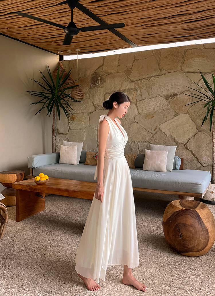 シャーリングホルターネックワンピース | レディースファッション通販