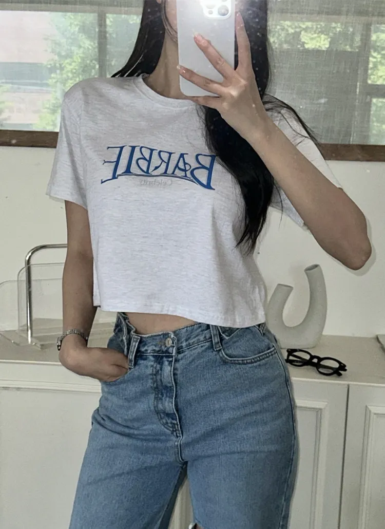 英字クロップド半袖Tシャツ | yefit | 詳細画像1