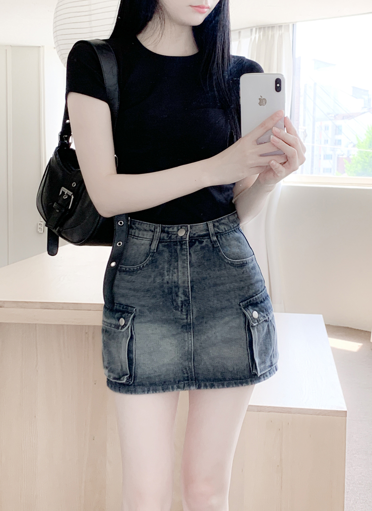 【PRADA】ロゴ付き ウォッシュ加工 デニム ミニスカート 1094000974460903_01_3732.jpeg