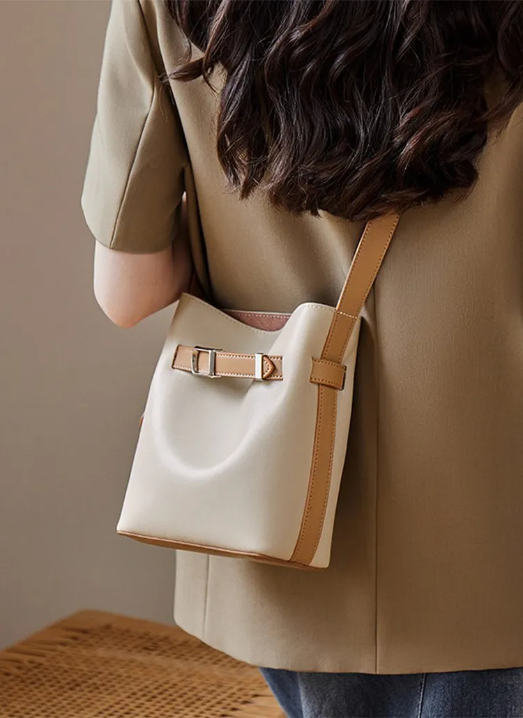 ベルトスクエアレザーショルダーバッグ | pinkbag | 詳細画像1