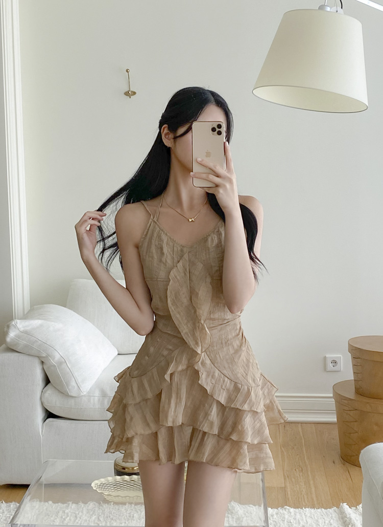 フリルホルターネックキャミワンピース | レディースファッション通販