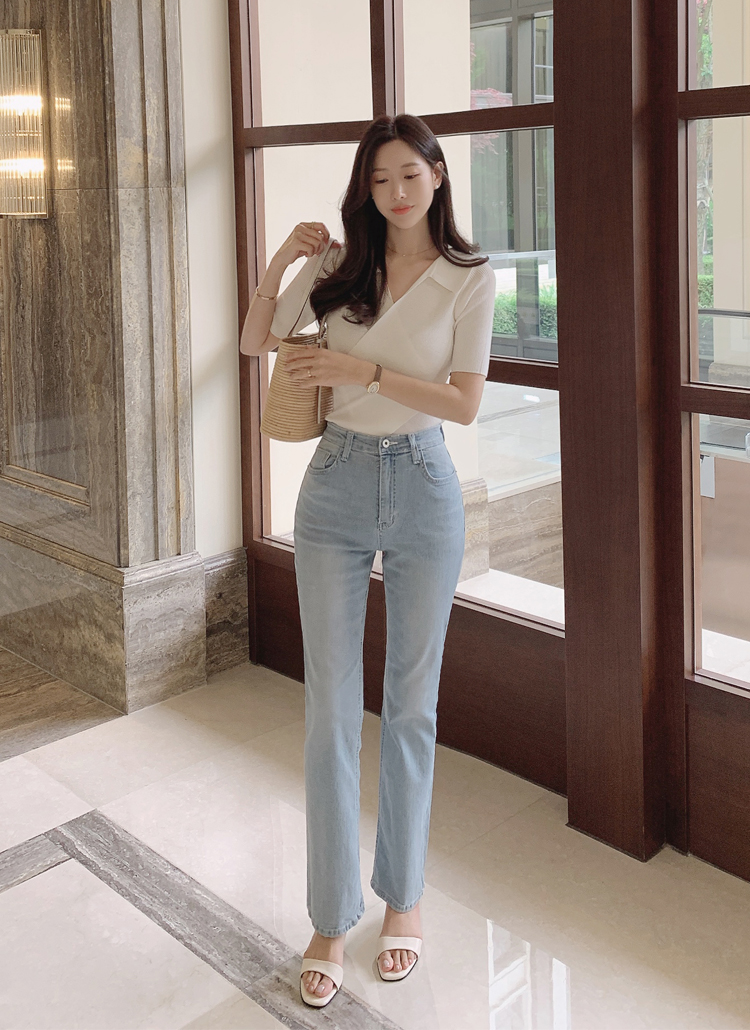 mideal スリットストレートデニム ライトブルー mideal（マイディール）の「slit straight denim / スリット