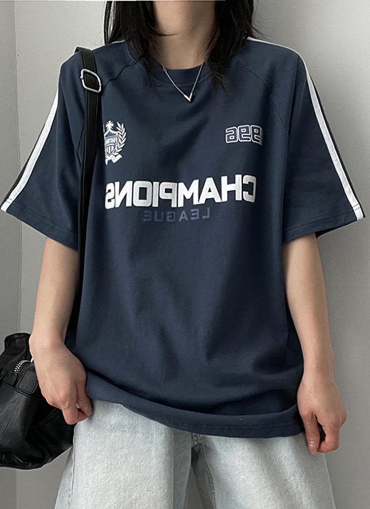 Champion ネイビー スウェット & タイトスカート セットアップ Champion ネイビー スウェット & タイトスカート セットアップ