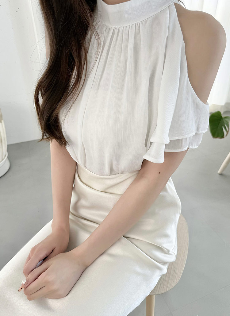 TODAYFUL - TODAYFUL カットアウトショルダーブラウス TODAYFUL（トゥデイフル）の「カットオフパフショルダーシャツ
