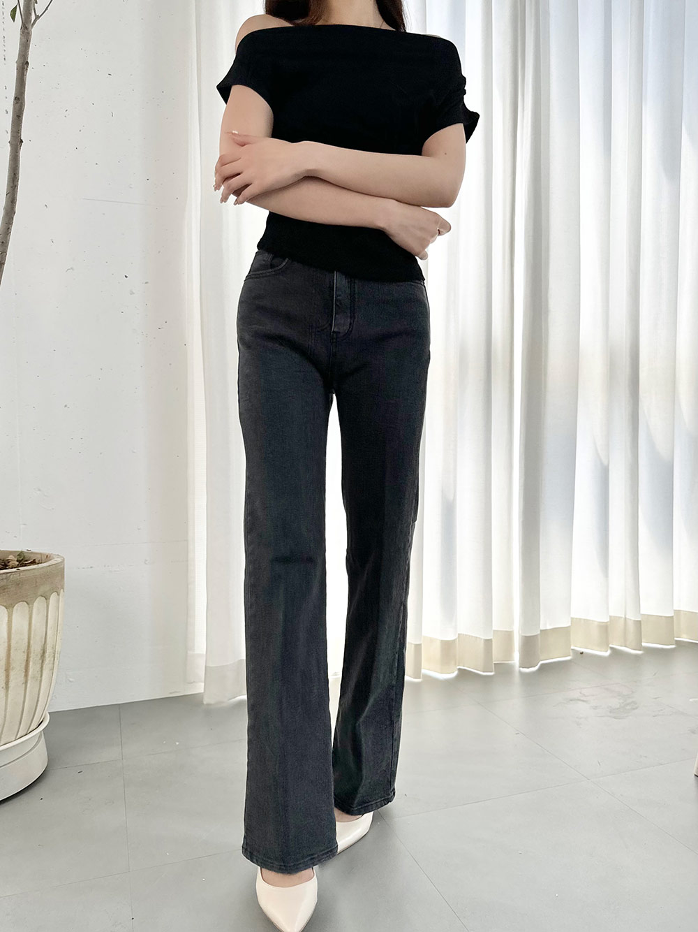 ダークストレートデニムパンツ | レディースファッション通販 - DHOLIC