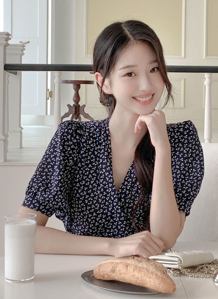 CHICWISH★花柄ラッフルカシュクールワンピース☆ CHICWISH☆花柄カシュクールラッフルワンピース☆ (Chicwish