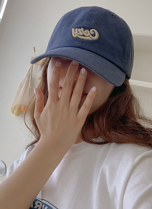 DAYDREAM刺繍キャップ　ovy Daydream Dad Hat – DAYDREAM
