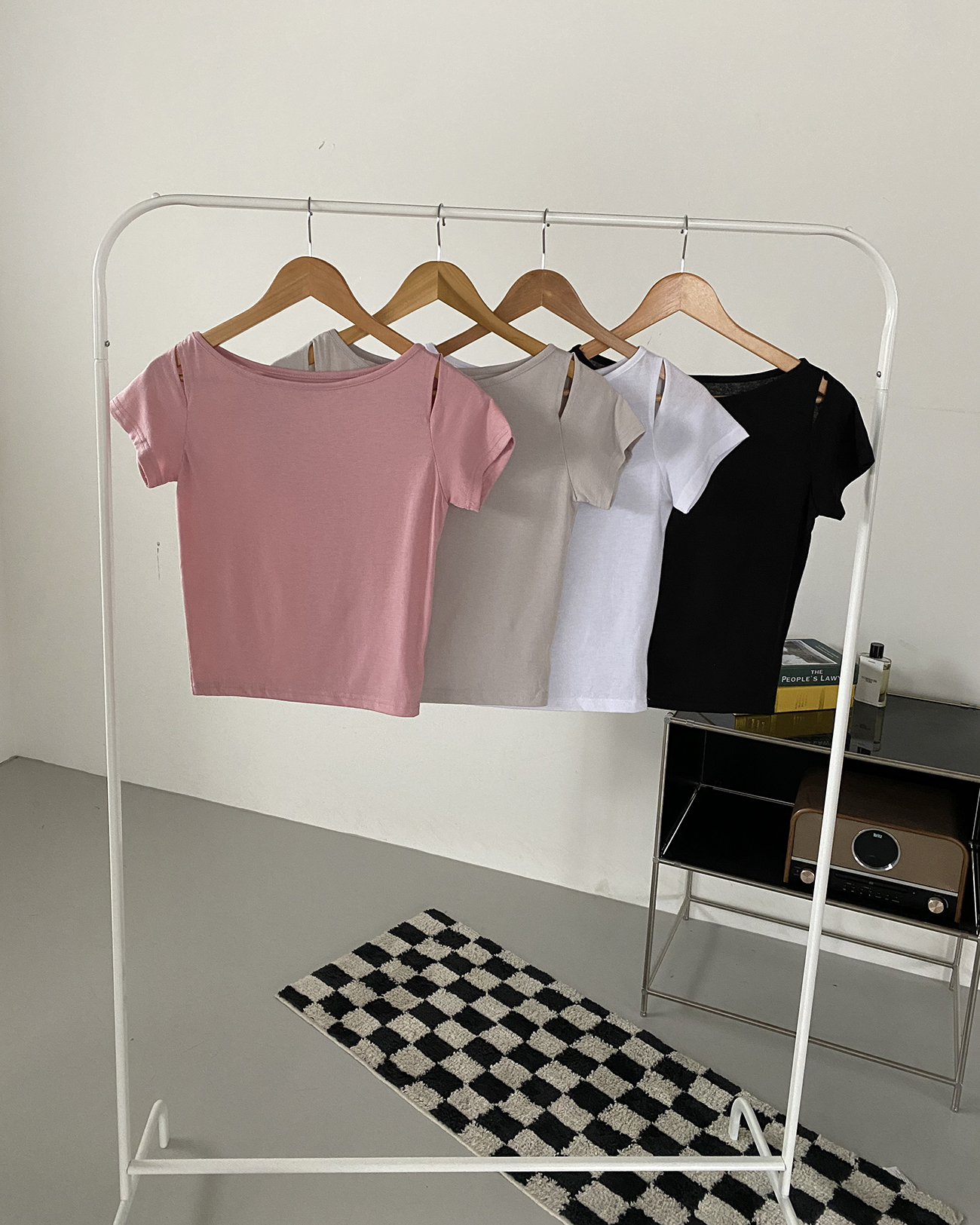 スリットボートネッククロップド半袖Tシャツ | 詳細画像13