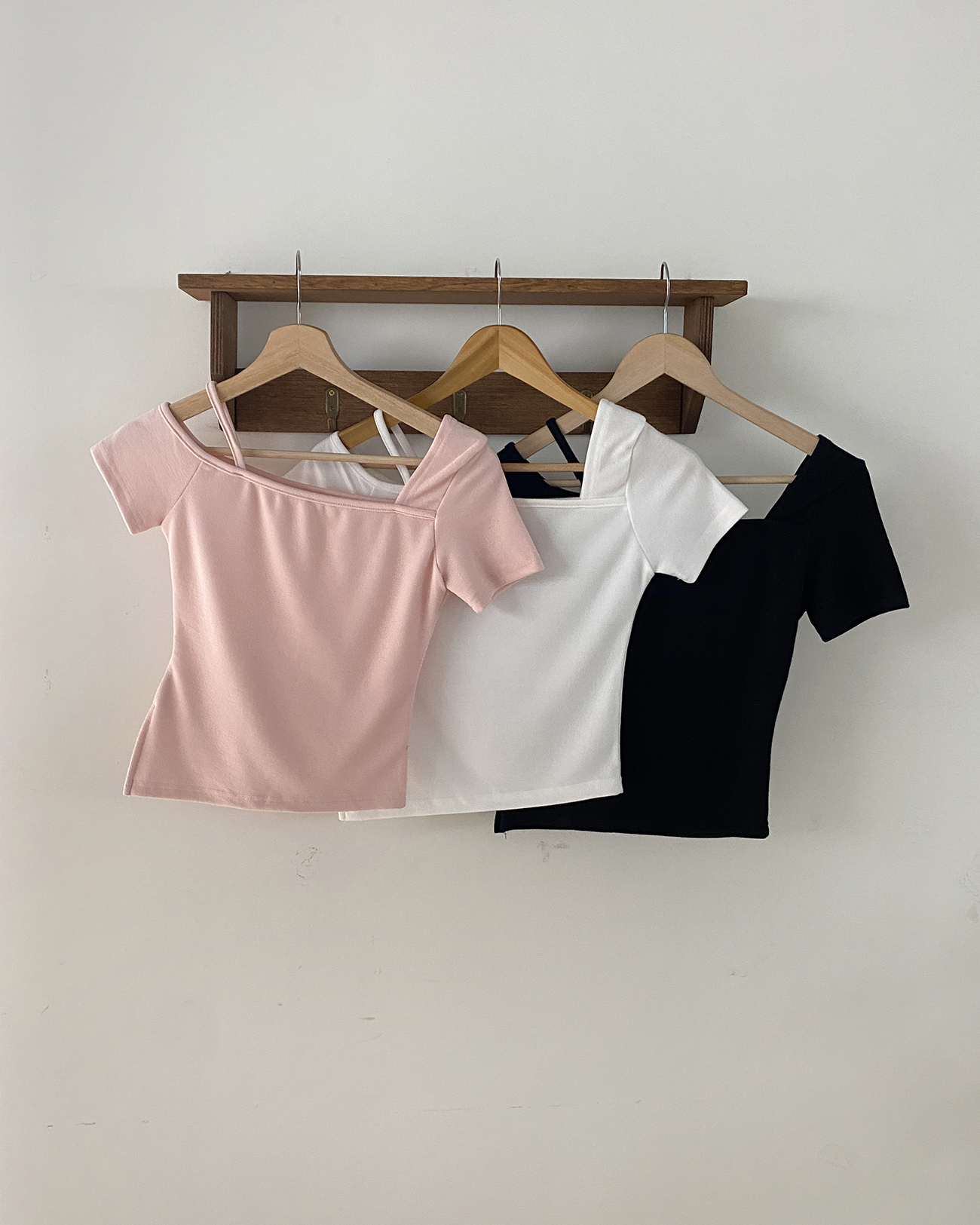 ワンショルスリット半袖クロップドTシャツ | 詳細画像13