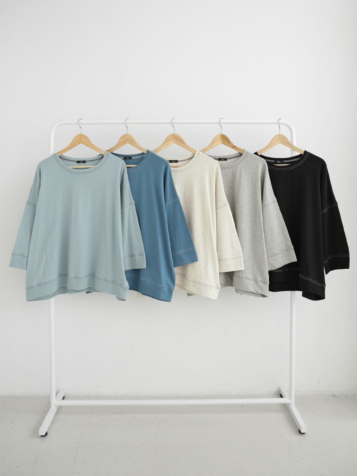 ステッチドロップショルダーボクシーTシャツ | 詳細画像2