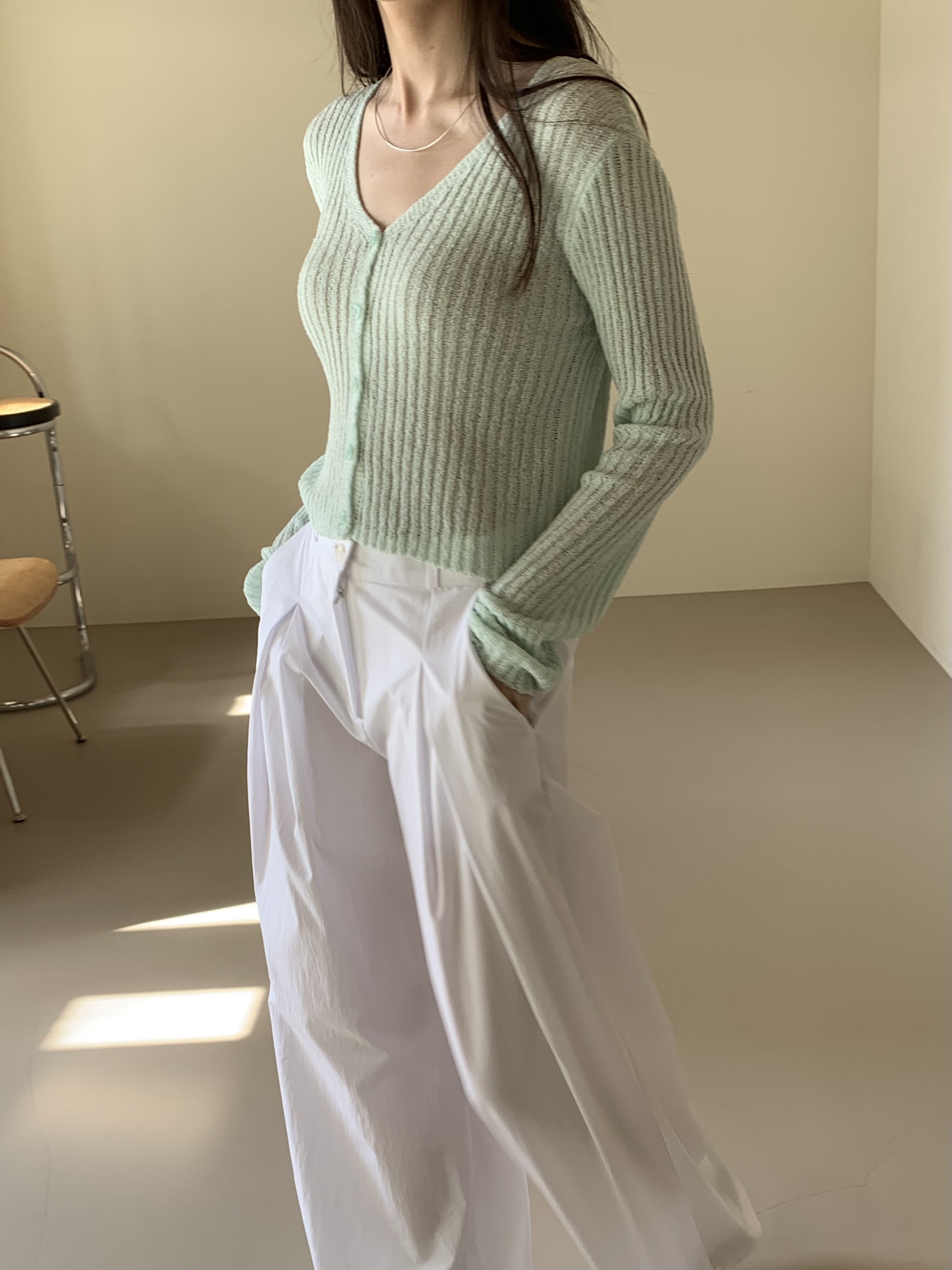 Vネッククロップドシアーリブニットカーディガン | 詳細画像11