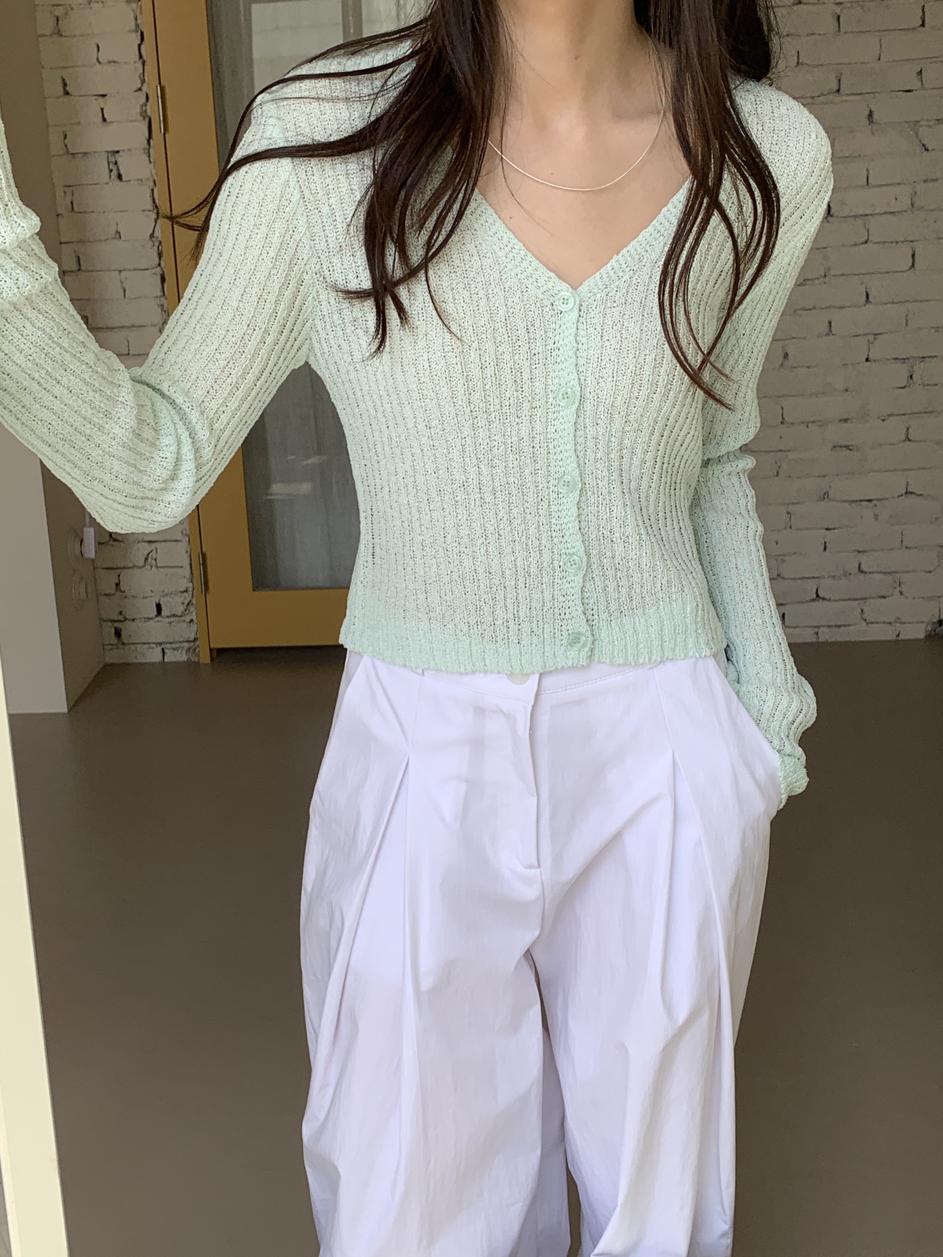 Vネッククロップドシアーリブニットカーディガン | 詳細画像3