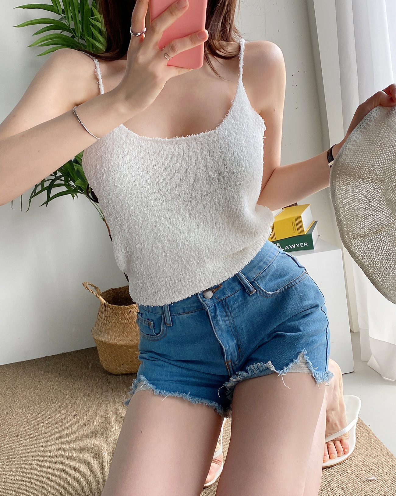 ラウンドネックファータッチクロップドキャミソール | 詳細画像10