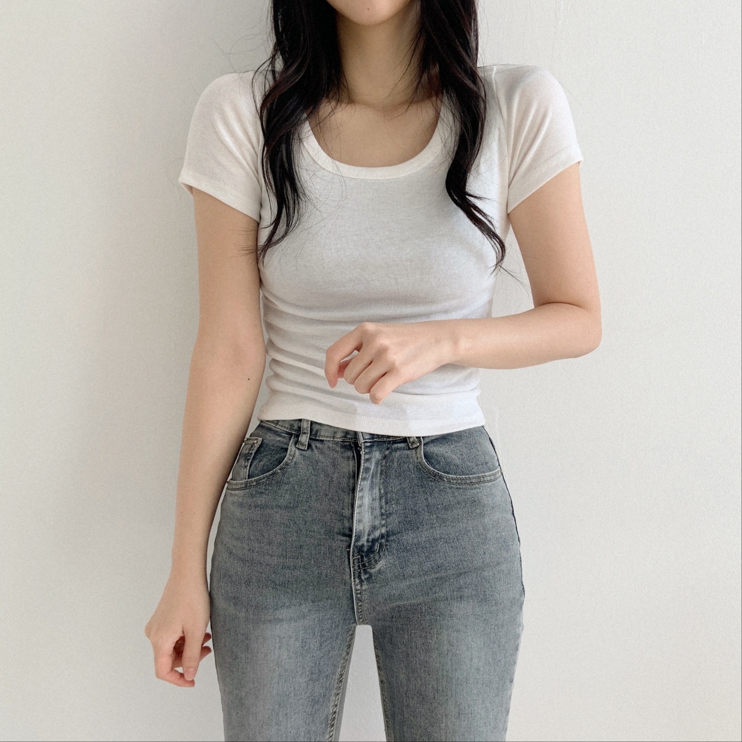Uネッククロップドスリム半袖Tシャツ | 詳細画像2