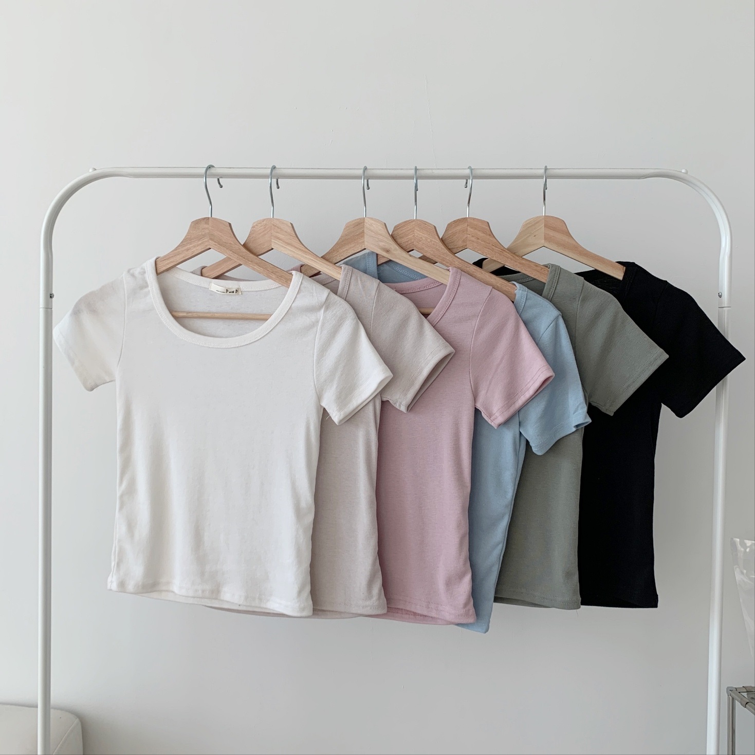 Uネッククロップドスリム半袖Tシャツ | 詳細画像12