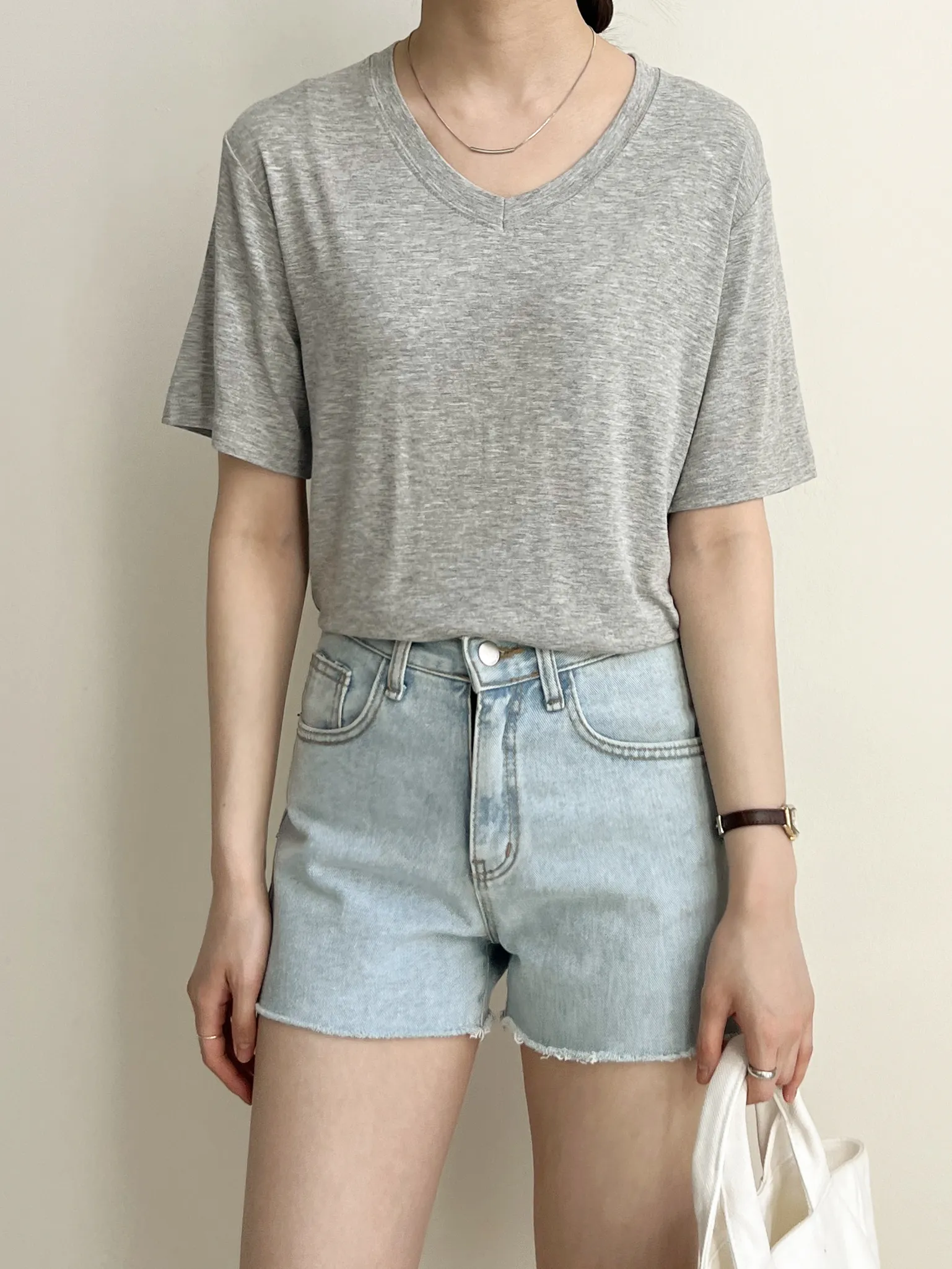 Vネックシアー半袖Tシャツ | 詳細画像1