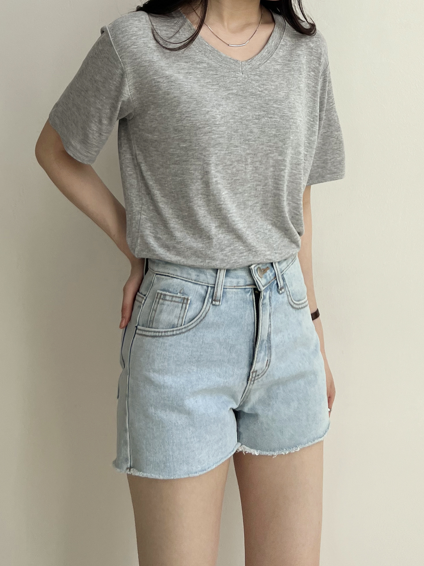 Vネックシアー半袖Tシャツ | 詳細画像3