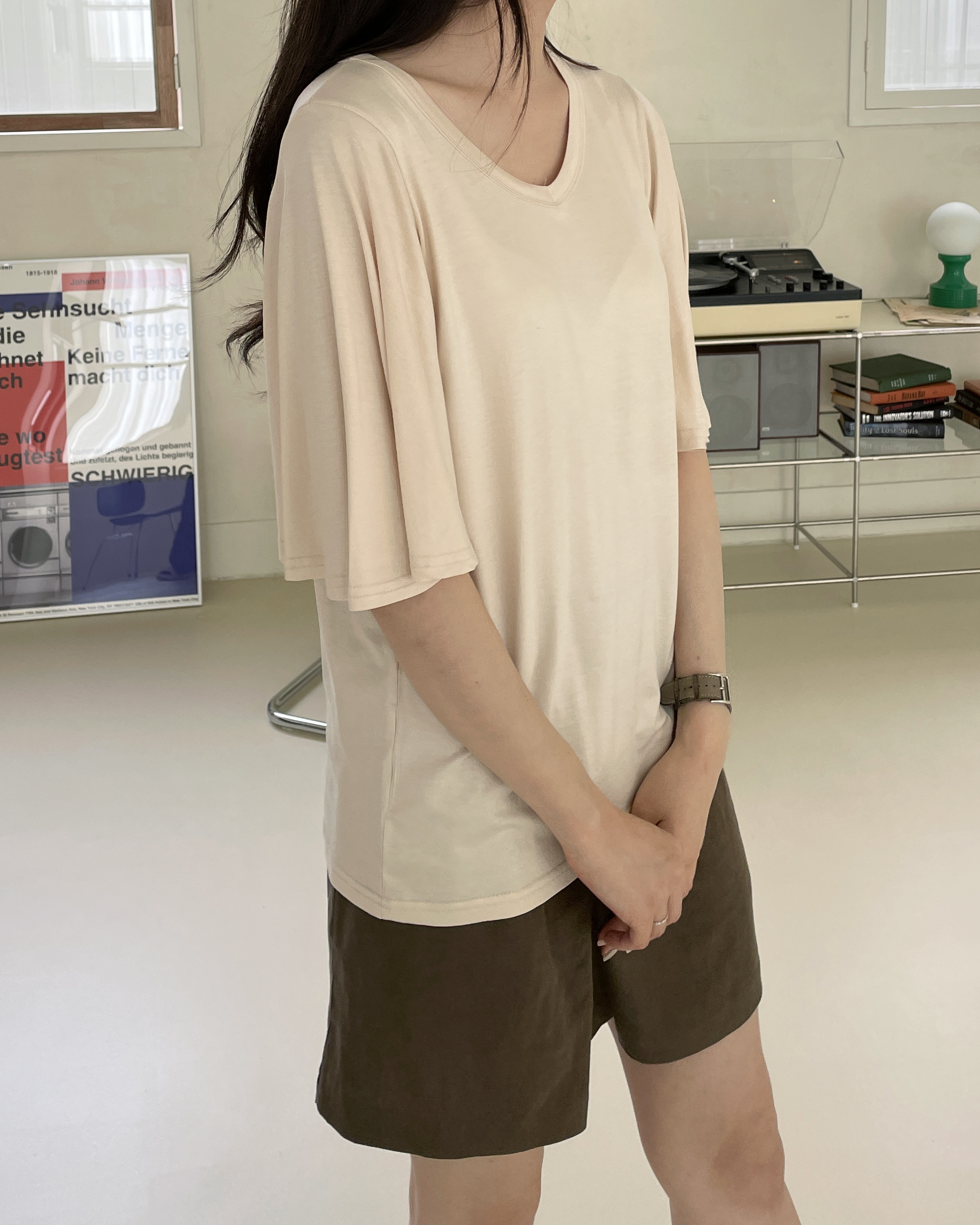 Vネックフレア半袖Tシャツ | 詳細画像2