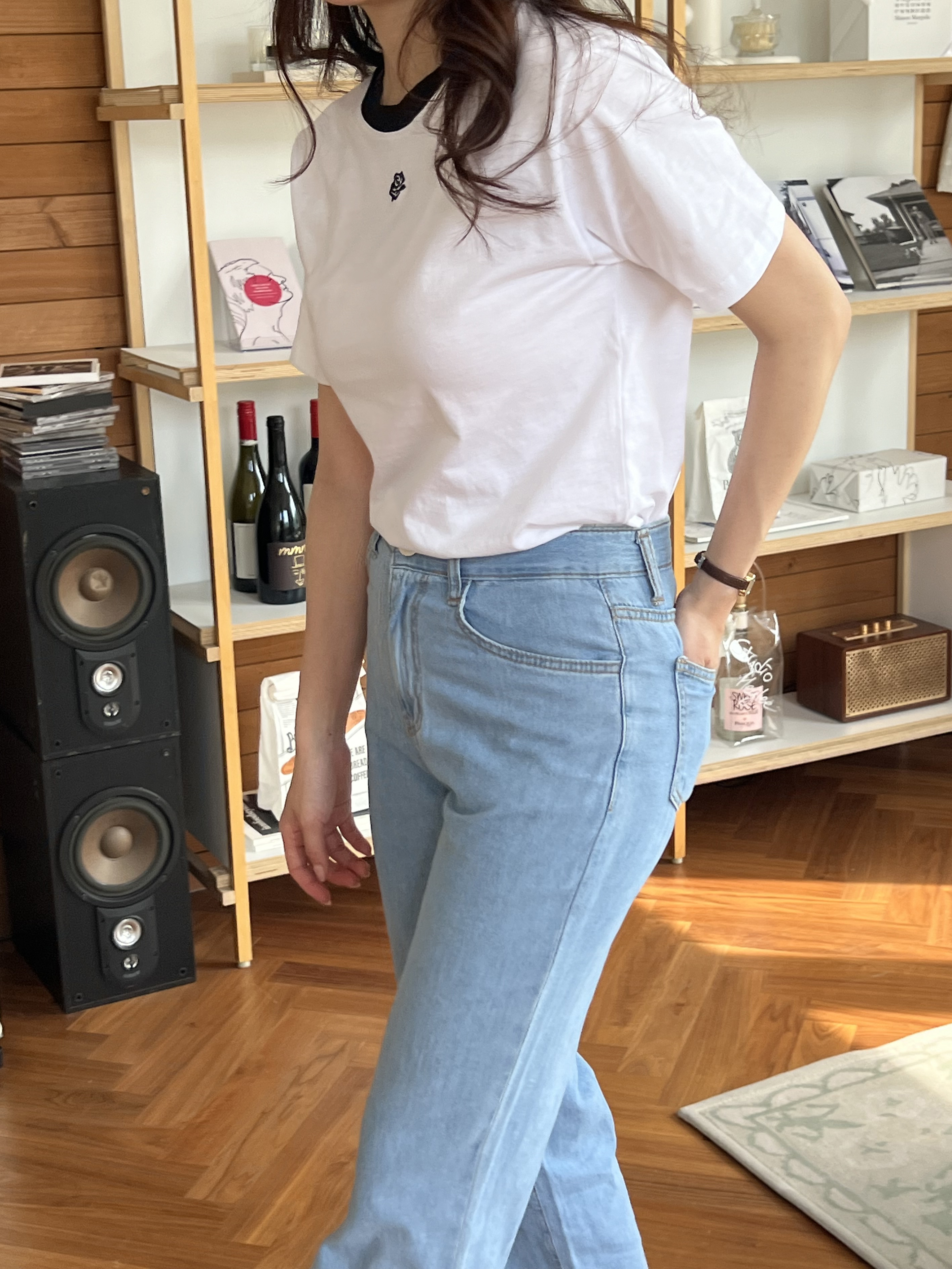 ローズ刺繍配色ラウンドネック半袖Tシャツ | 詳細画像3