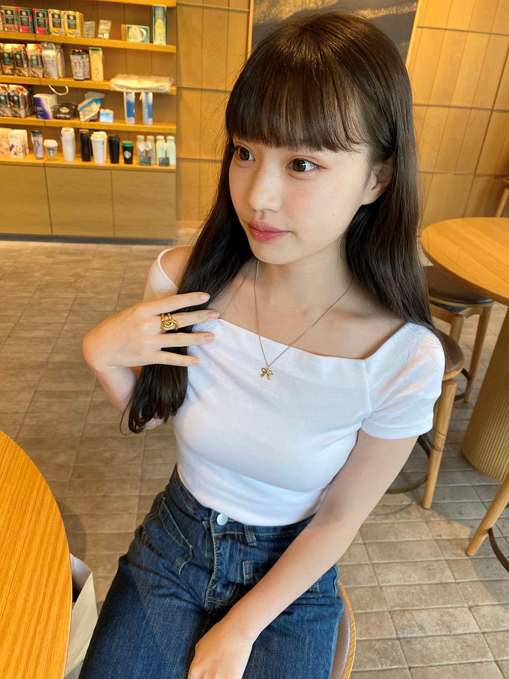 オフショルダー半袖Tシャツ | 詳細画像11